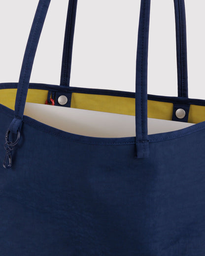 MEDIUM NYLON REVERSIBLE TOTE - US 9328