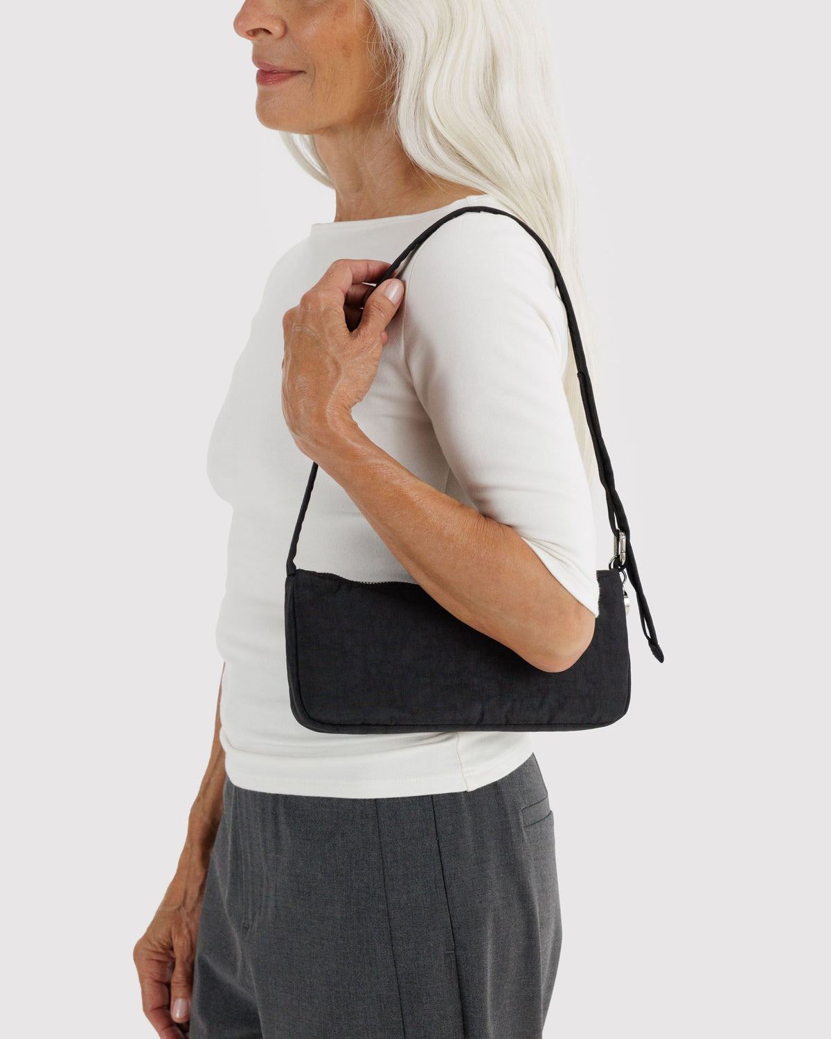 NYLON POCHETTE - US 5691