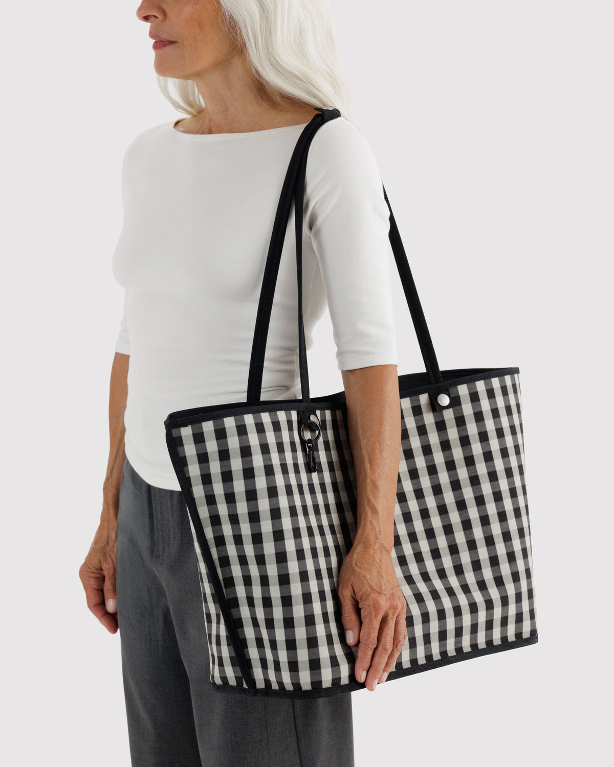 LARGE NYLON REVERSIBLE TOTE - US 5913